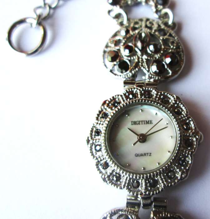 Digitime Quartz Ladies Watch Japan Movt