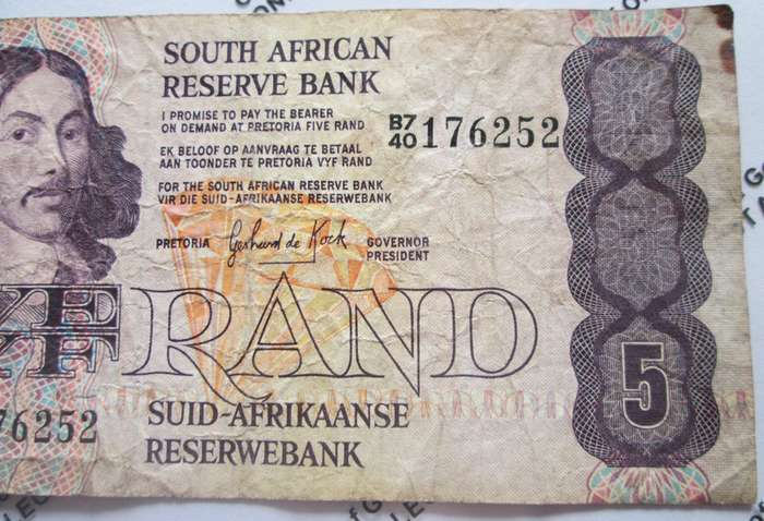 Five Rand Republic of South Africa Serial Nr B740 176252