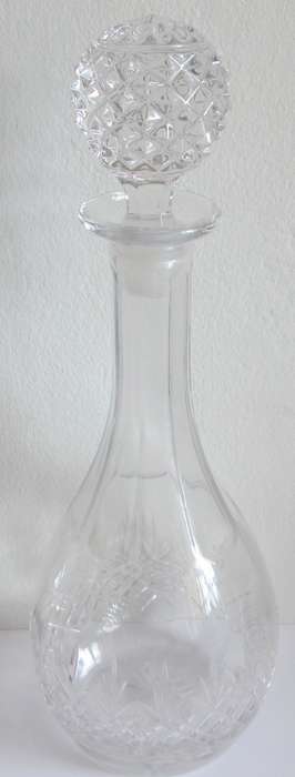 Glass Decanter with Stopper