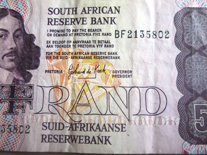 Five Rand Republic of South Africa Serial Nr BF2135802