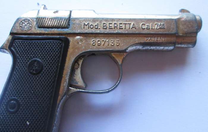 Beretta Die Cast Cal 7.65 Made in Italy Patent 897135 Cap Toy Gun