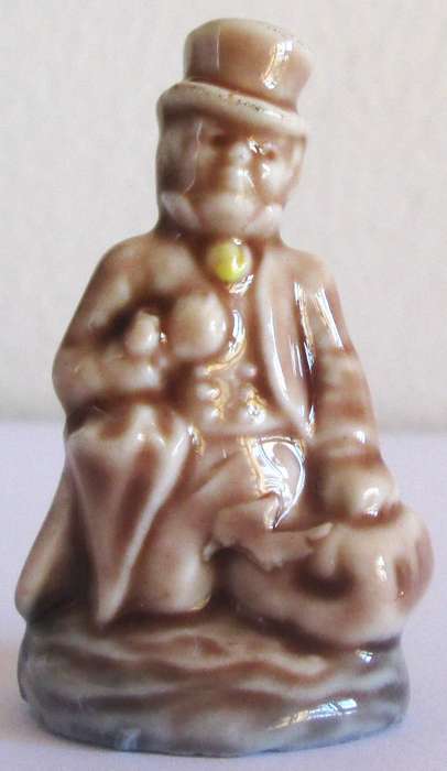 1972 - 1979 Dr Foster Wade Nursery Rhyme Model