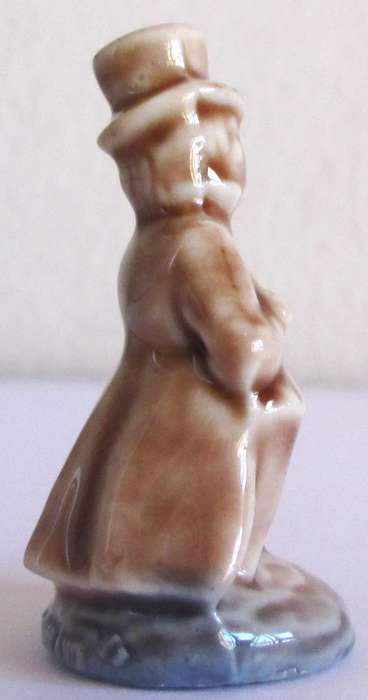 1972 - 1979 Dr Foster Wade Nursery Rhyme Model