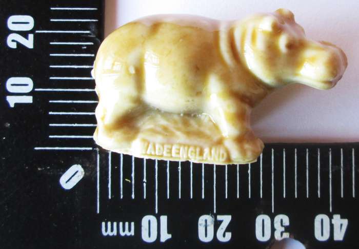 1973 Hippo Wade English Whimsies