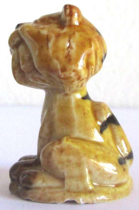 1965 Tigger Balding and Mansell Flintstone Wade Christmas Cracker