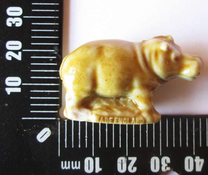 1973 Hippo Wade English Whimsies