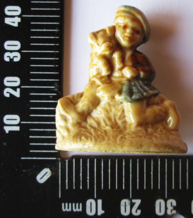1972 - 1979 Tom Tom the Pipers Son Wade Nursery Rhyme Model