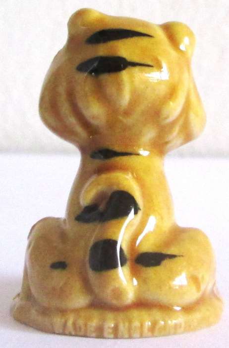 1965 Tigger Balding and Mansell Flintstone Wade Christmas Cracker