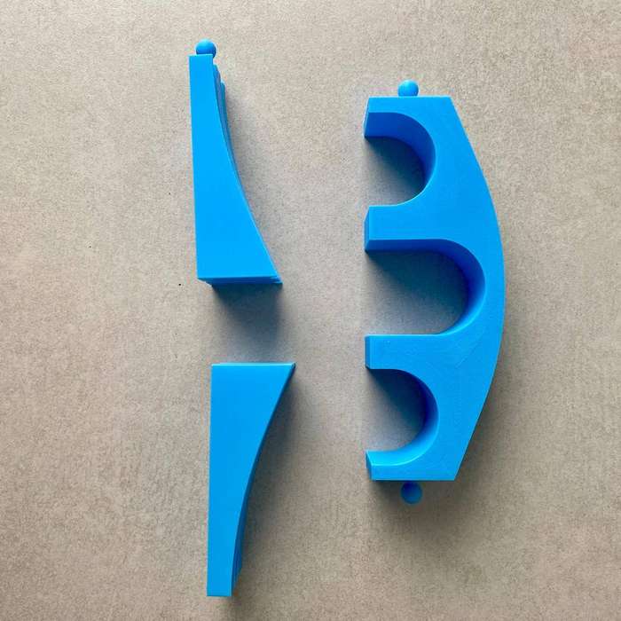 Figure 8 Train Set, compatible with Brio, Melissa & Doug tracks (blue)