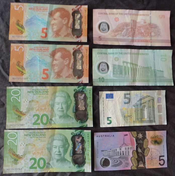 Lot of Banknotes from Australia, New Zealand, UAE, etc.