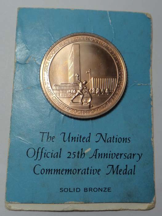 The United Nations Official 25th Anniversary Medal 1945-1960