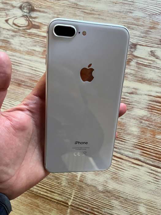 iPhone 8 PLUS