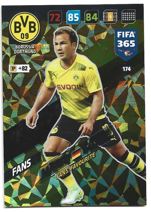 MARIO GOTZE - PANINI `FIFA 365 2018` COLLECTION - FOIL `FANS FAVOURITE` TRADING CARD 174