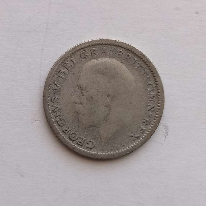 GREAT BRITAIN - 3 PENCE SILVER COIN 1916 - FINE CONDITION
