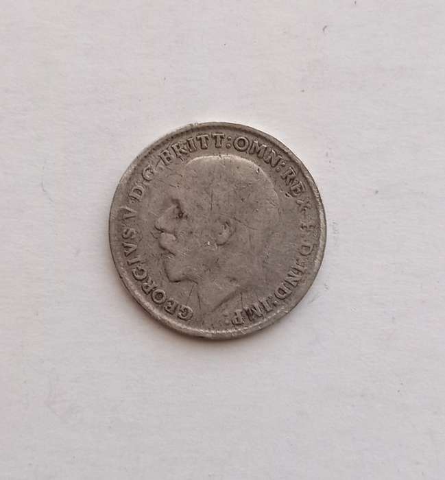 GREAT BRITAIN  - 3 Pence Silver coin  1934 - Fine Condition