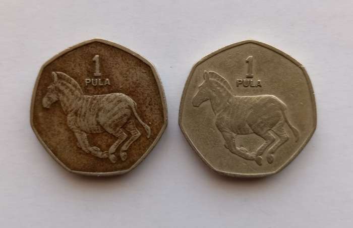 BOTSWANA  - Lot of 2 1 PULA Coins, Various years - Circulated coins