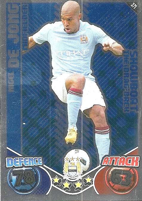 NIGEL DE JONG (Man. City)- TOPPS `MATCH ATTAX` 2011/2012 - FOIL `SHOWBOAT` TRADING CARD