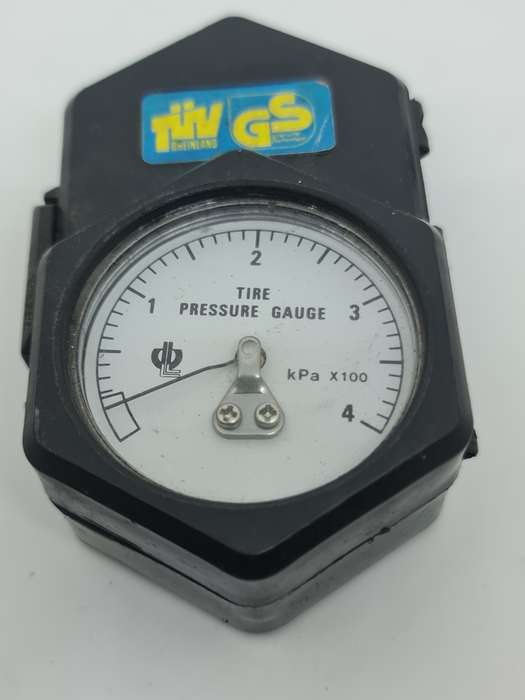Tyre pressure gauge