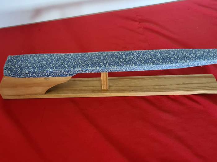 Padded Wooden sleeve iron bord