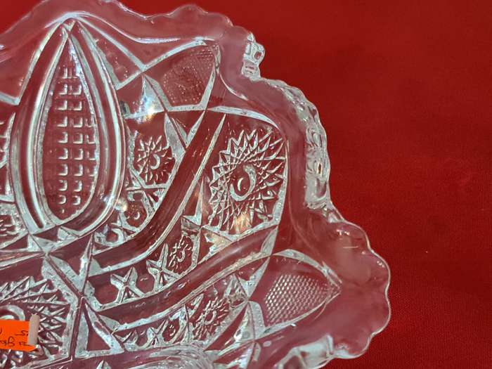 Glass serving bowl