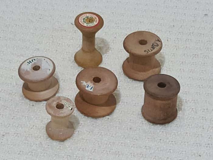 X6 Antique Wooden Bobbins