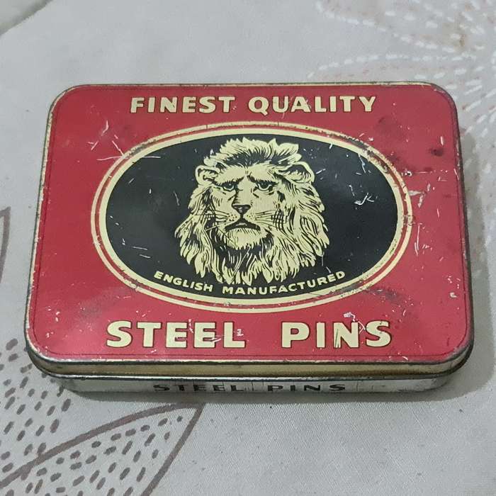 Finest Quality Steel Pins, English Manufactured tin