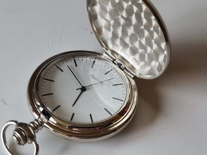 Pocket Watch: Quartz