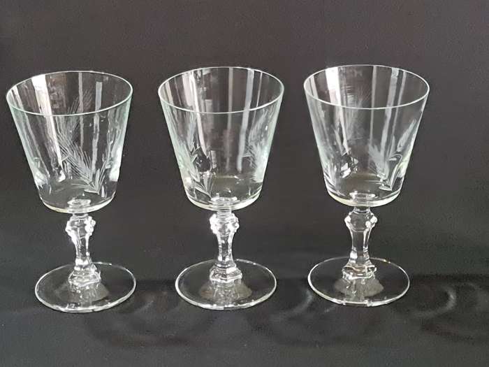 Three wine glasses with wheat pattern