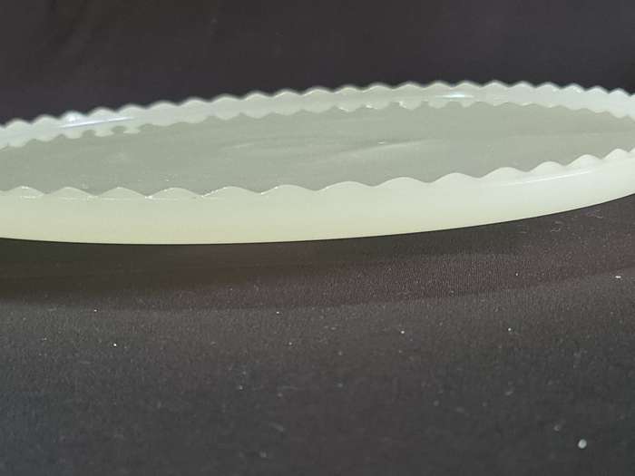 Early 20th Century glass Cake plate