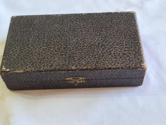 Vintage pipe Box