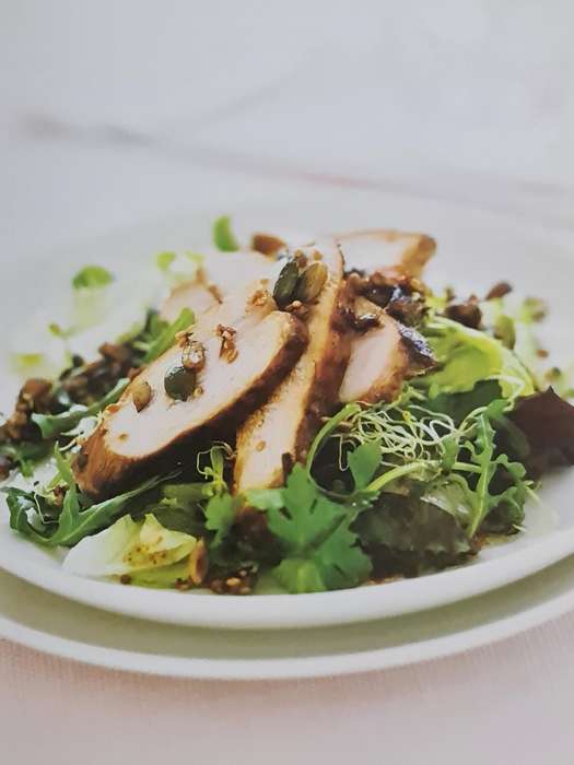 Book: 200 Chicken Dishes recipe book
