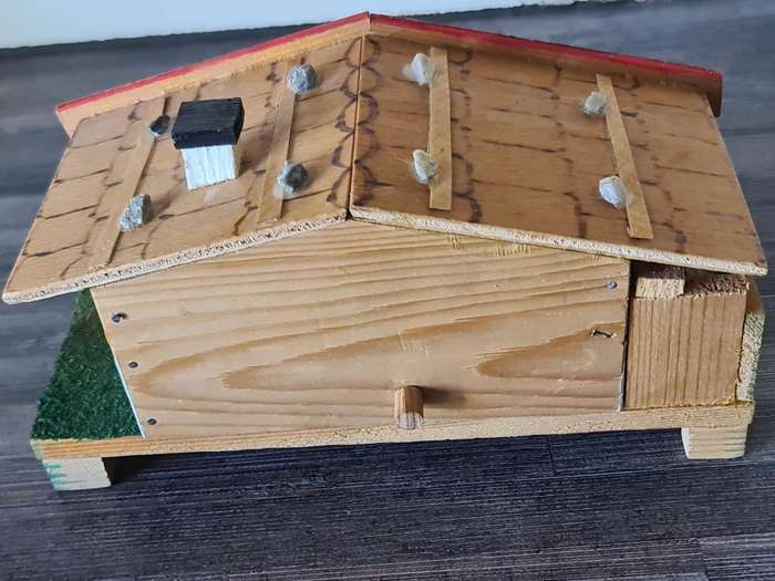 Swiss chalet with Reuge music box