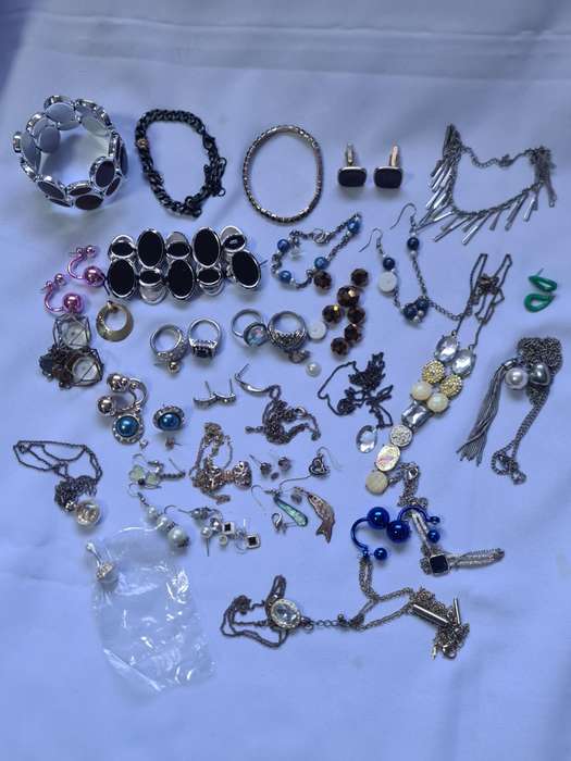 Mixed jewelry