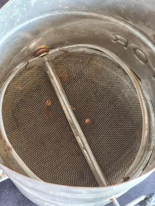 Vintage Victor 5 cups sift