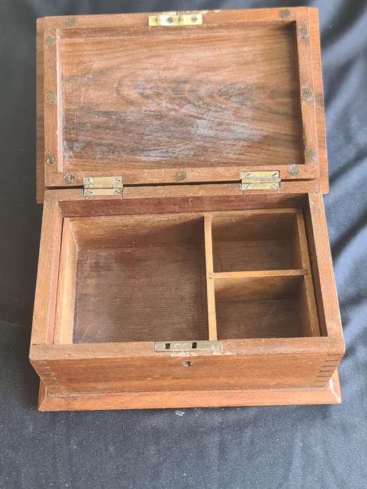 Early 20th Century Jewelry box.  Inlay on the lid