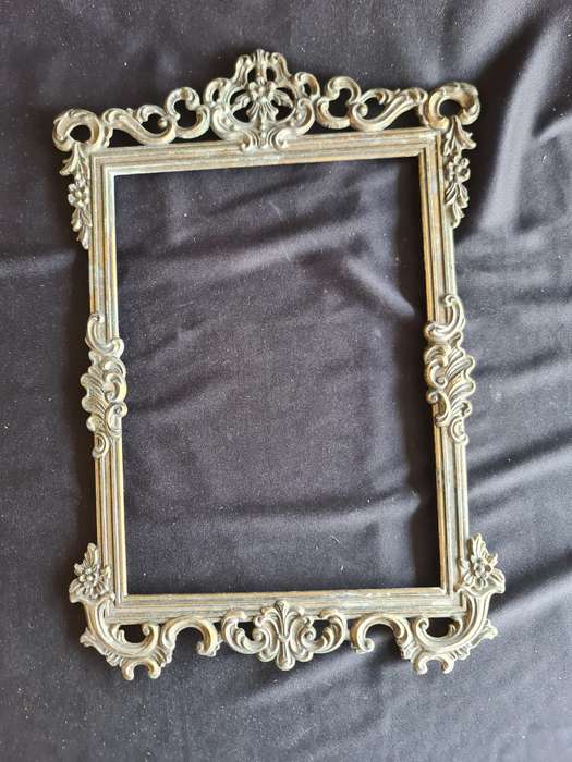 Made in Italy Frame. Photo/mirror