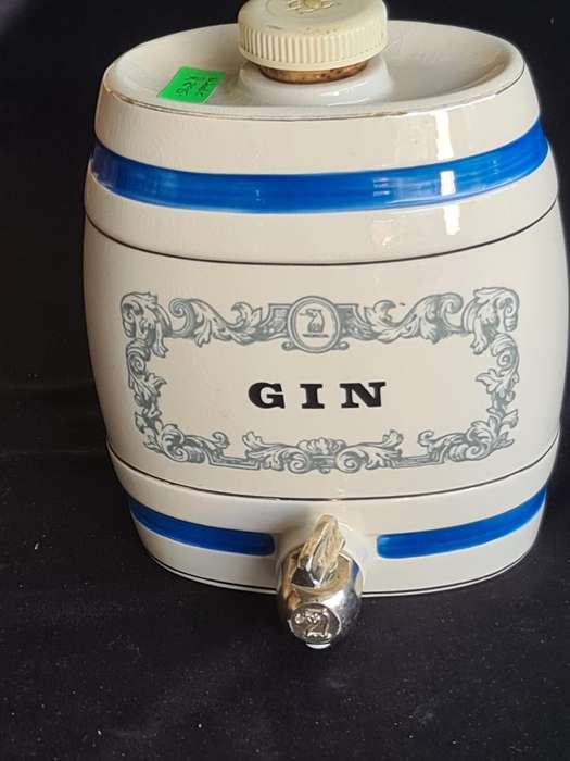 Royal Victoria Pottery, Wade England Decanter