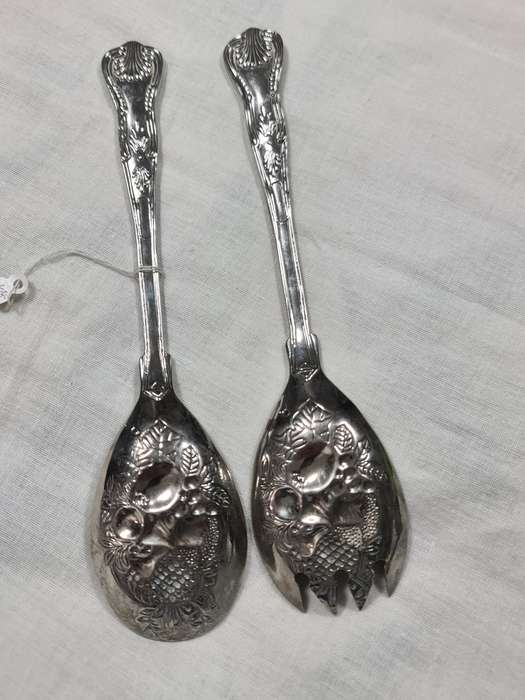 Silver plated Kings Pattern Berry Spoons.