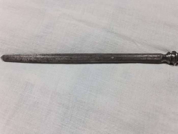 Vintage knife sharpner