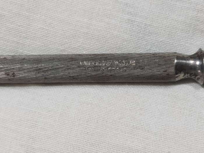 Vintage knife sharpner