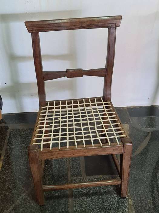 Early 19th Century riempies child feeding bow chair