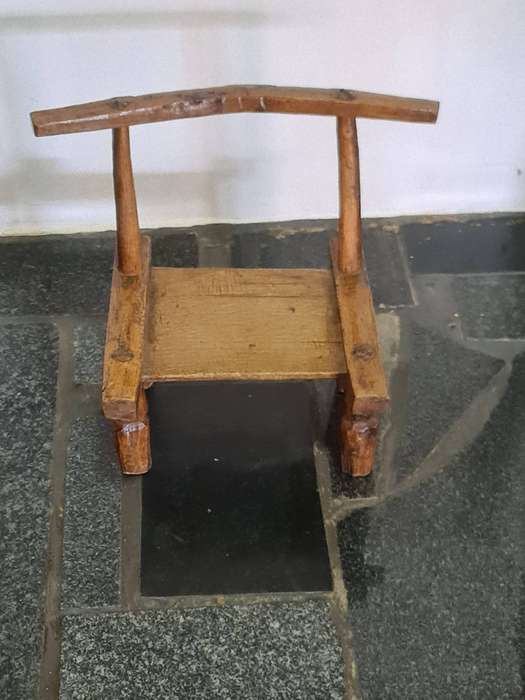 Africa Senufo 20th century (discussion) chair