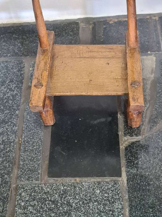 Africa Senufo 20th century (discussion) chair