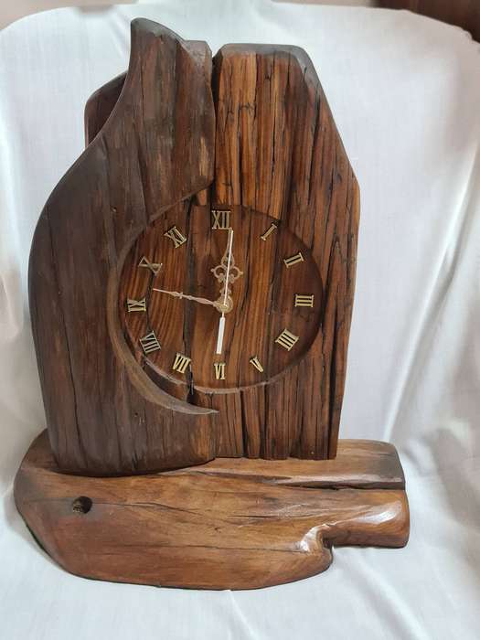 Vintage sleeperwood Quartz clock