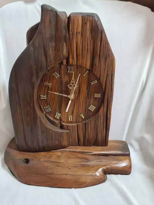 Vintage sleeperwood Quartz clock