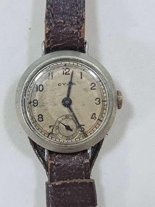 Ladies Vintage Cyma mechanical watch