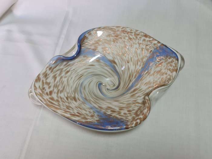 Stunning Murano Bowl with gold foil