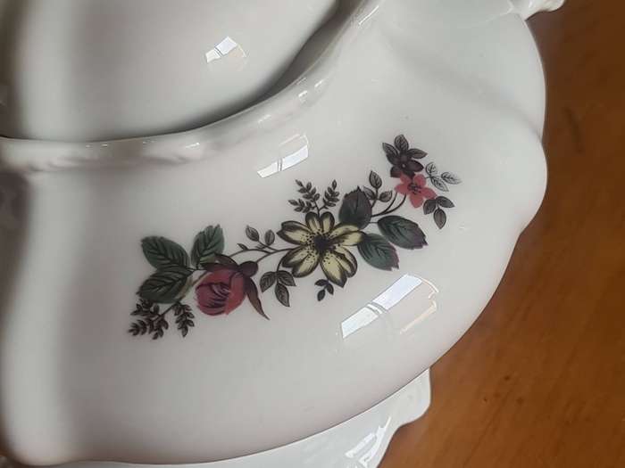 Pioneer Porcelain six Cup teapot