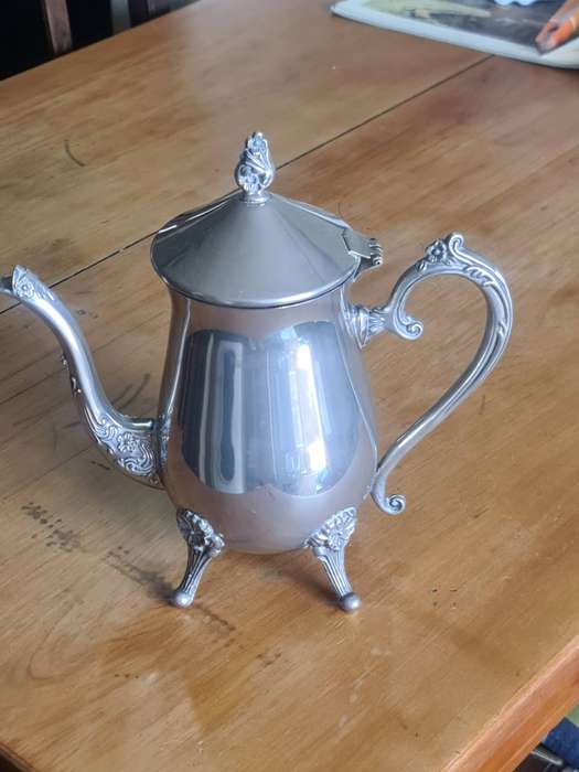 Six Cup Silver Plated teapot.