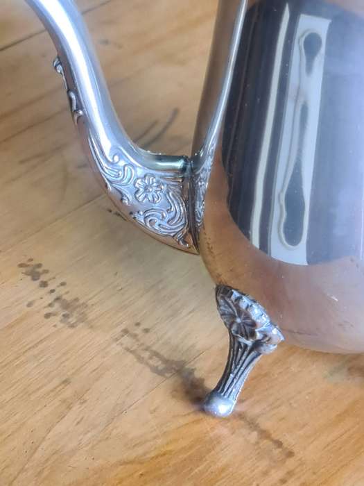 Six Cup Silver Plated teapot.